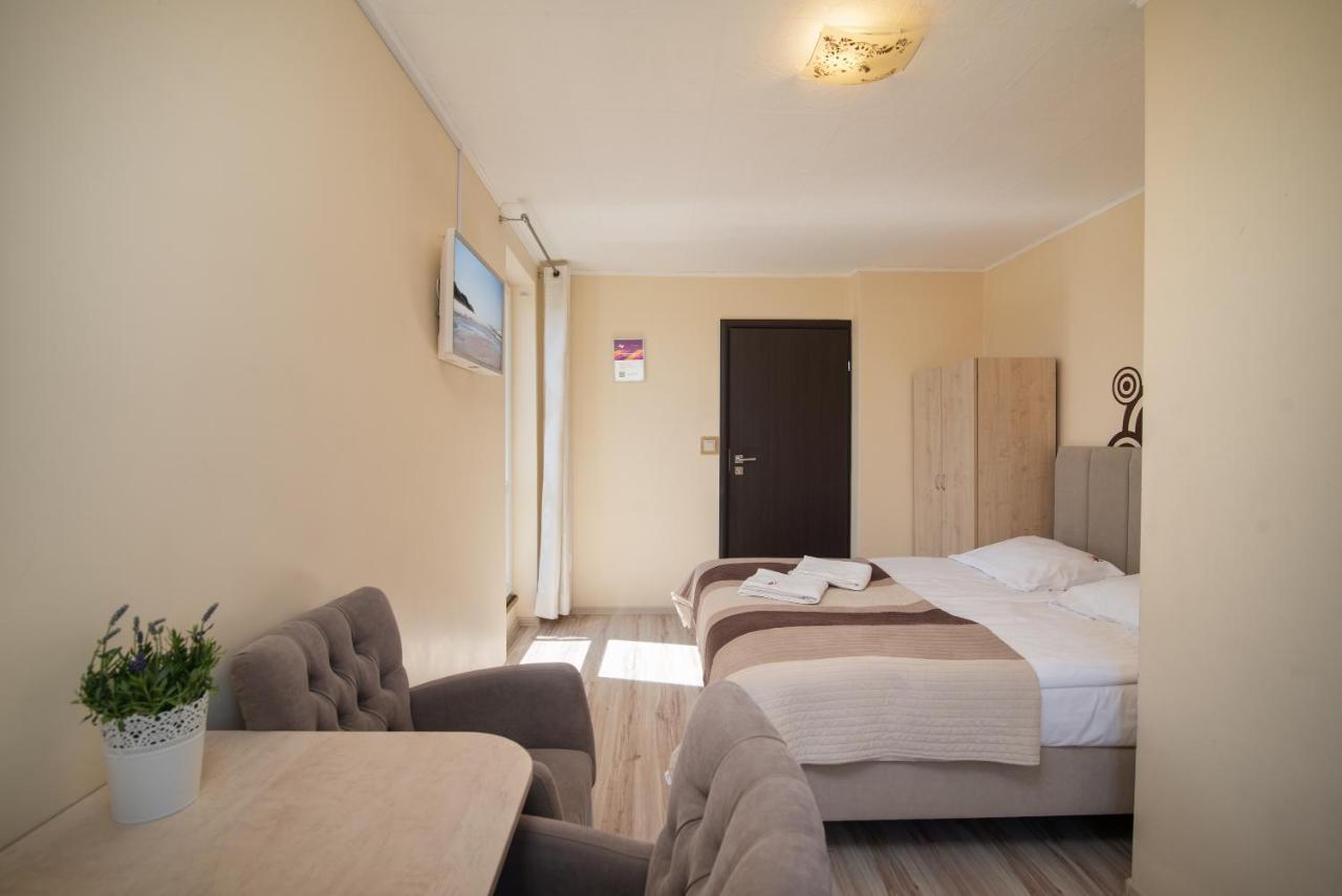 Pokoje Goscinne West Władysławowo Exterior foto